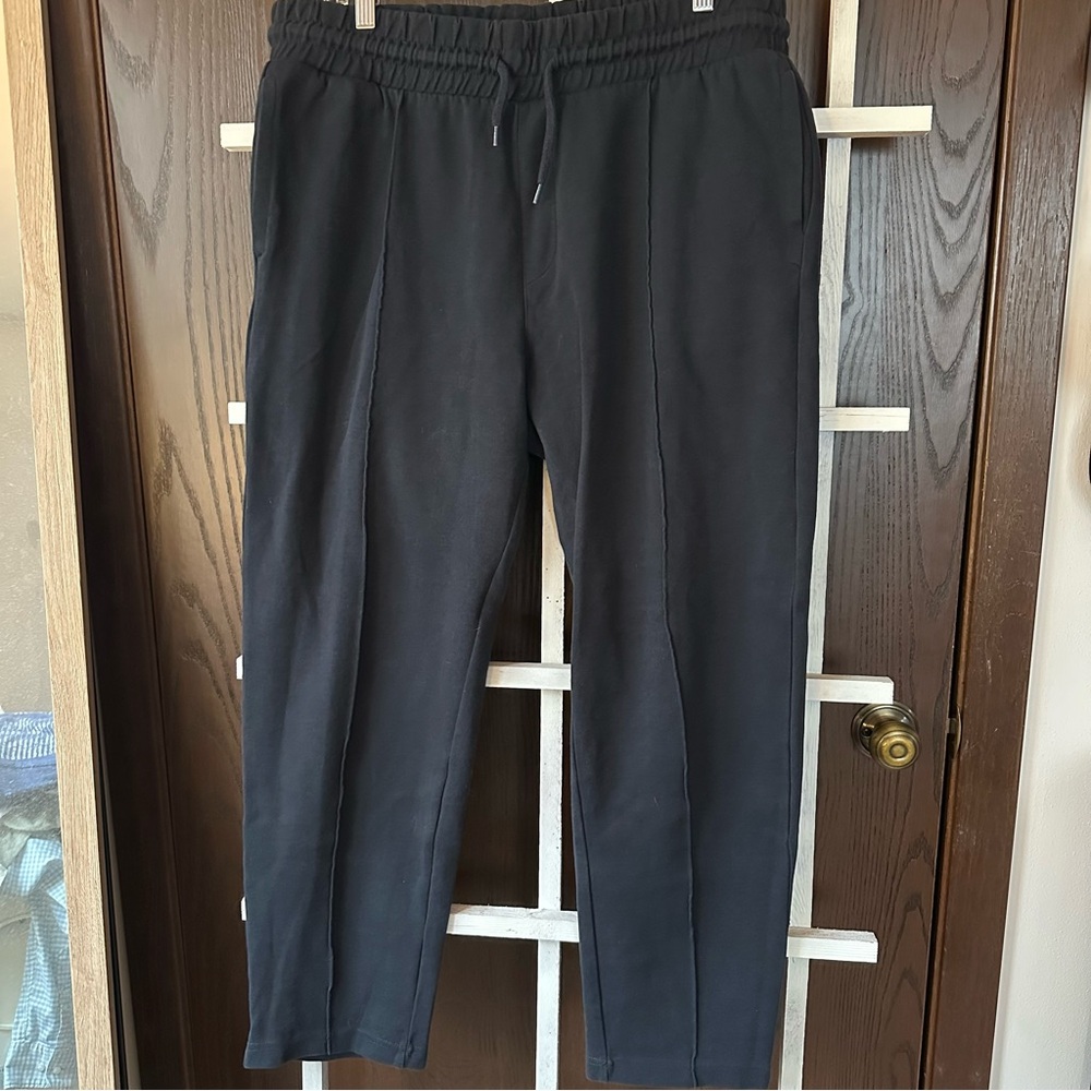 Dark navy blue regular fit H&M sweatpants men’s size large